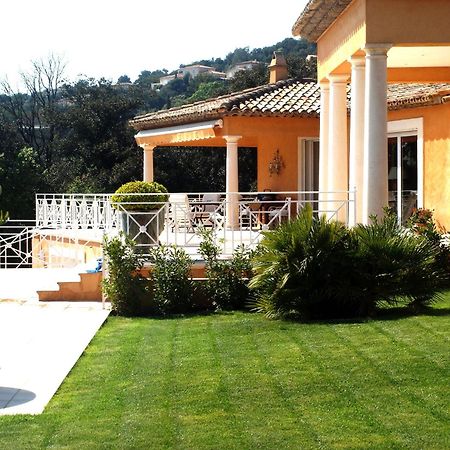 Hotel La Tarentane Grimaud Exterior foto